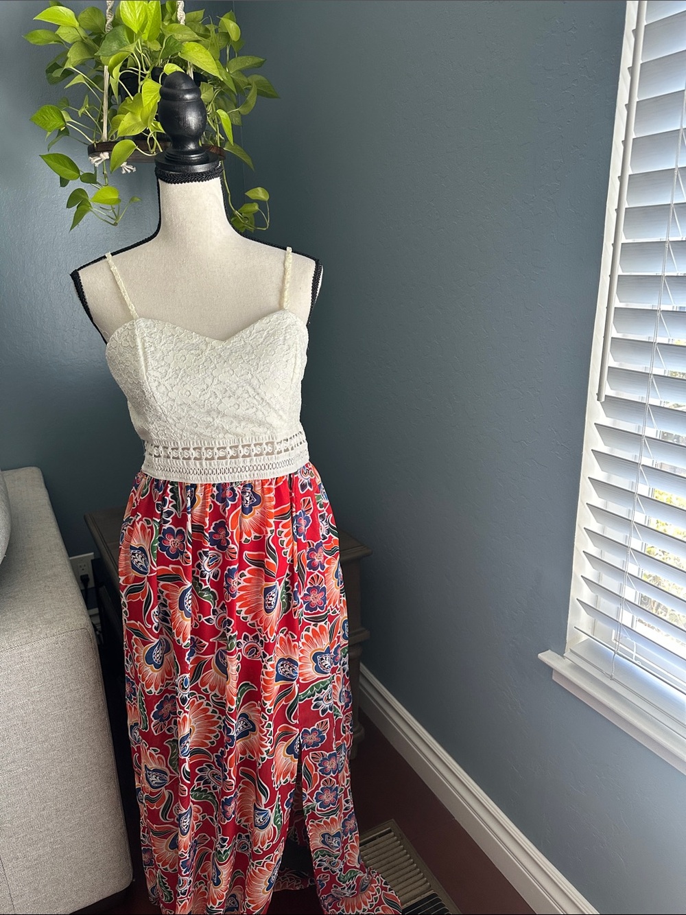 BCX White Lace Bodice Floral Maxi Skirt Dress